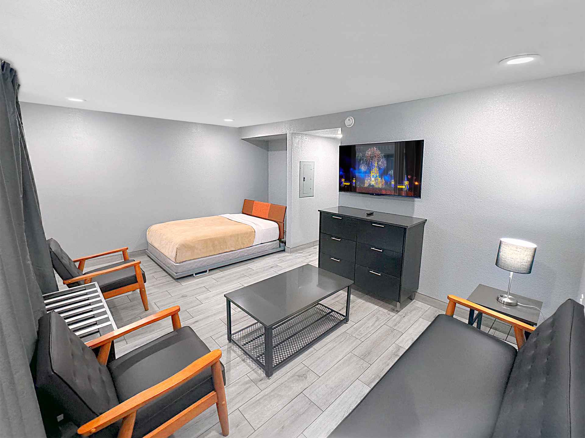 hotel-img